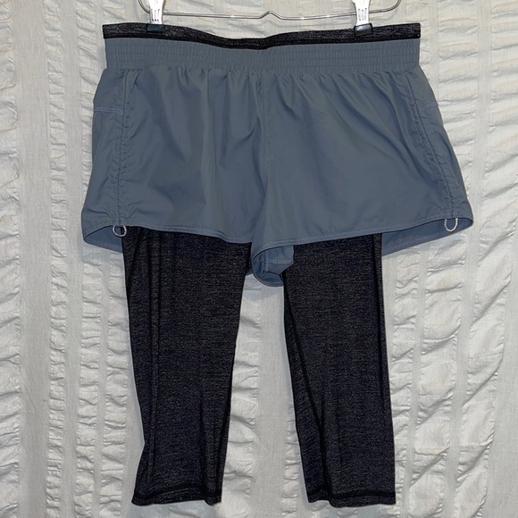 Athleta Gray Shorts with Capris - Picture 1 of 8